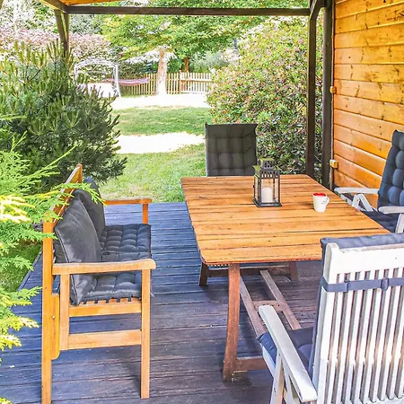 3 Bedroom Lovely In 別荘 *