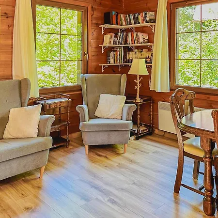 بيت للعطل 3 Bedroom Lovely In *