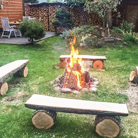 3 Bedroom Lovely In نوفي فاربنو