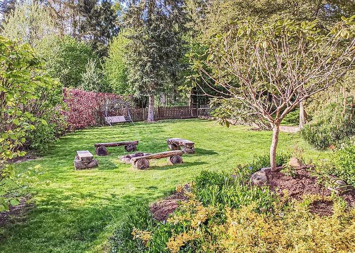 3 Bedroom Lovely In Ferienhaus *